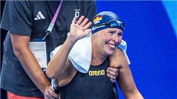 Tanja Scholz holt das erste Gold für das deutsche Paralympics-Team.