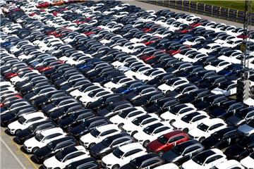 Tarifbruch auf dem Autoterminal? Diesen Vorwurf von Verdi lässt sich der BLG-Betriebsratsvorsitzende nicht bieten. Anlass des Streits sind neue Teilzeitjobs.