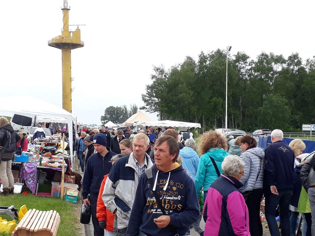Tausende Besucher strömten zum Hafenfest Sandstedt.