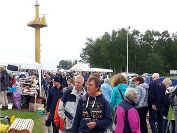 Tausende Besucher strömten zum Hafenfest Sandstedt.