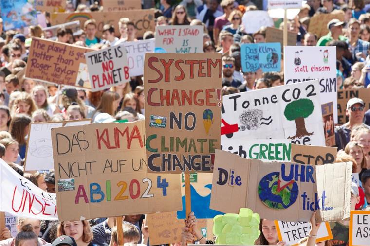"Fridays For Future": Viele Demos im Norden geplant Tausende Menschen demonstrieren am Freitag wieder für den Klimaschutz.
