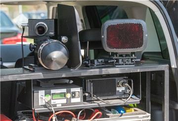 Technik, die nicht jeden begeistert. Mit solchen Anlagen werden auch im Landkreis Rotenburg Autofahrer fotografiert, die zu schnell fahren. 