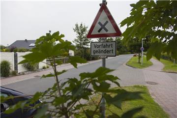Tempolimit: Alle Straßen in einer 30er-Zone sind gleichrangig. Wer in der gut ausgebauten Wremer Strandstraße mit Tempo 50 oder auch deutlich schneller unterwegs ist, hat die geänderte Vorfahrt oftmals nicht auf dem Zettel.  
