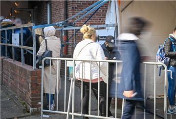 Testzentrum und Corona-Ambulanz in der Dr.-Franz-Mertens-Straße. Foto Scheschonka