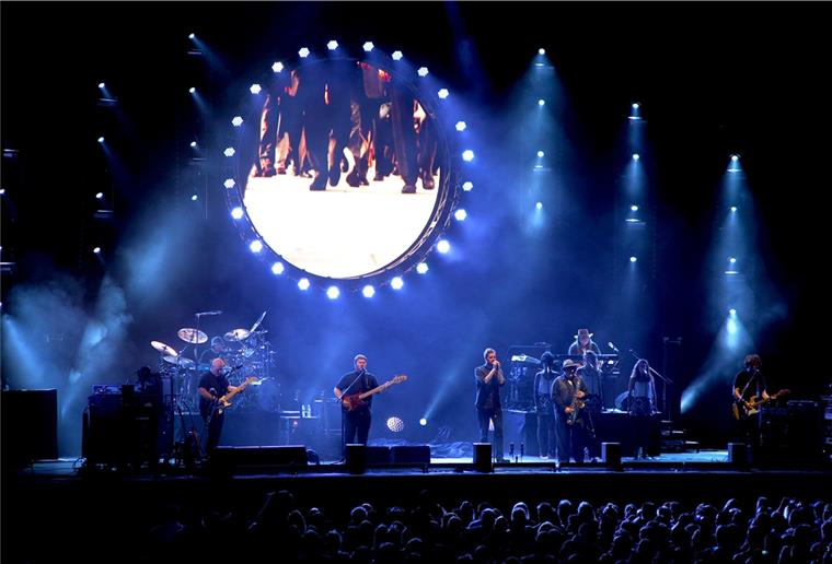 The Australian Pink Floyd Show präsentiert die größten Hits der bekannten Band und hat auf der Bühne noch eine aufwendige Licht- und Lasershow parat. pr