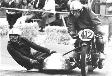 Theo Schick und Friedel Staschel erreichten beim Fischereihafenrennen 1988 im Seitenwagen-Gespann den 3. Platz. 