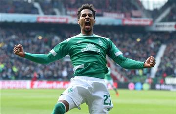 Theodor Gebre Selassie würde gern seinen Vertrag bei Werder Bremen verlängern.