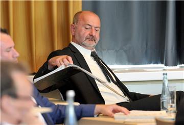 Thomas Jürgewitz weigerte sich sowohl einen Corona-Test zu machen als auch während der Sitzung Maske zu tragen.