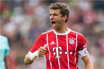 Thomas Müller jubelt nach seinem Treffer zur 1:0-Führung gegen Werder Bremen.