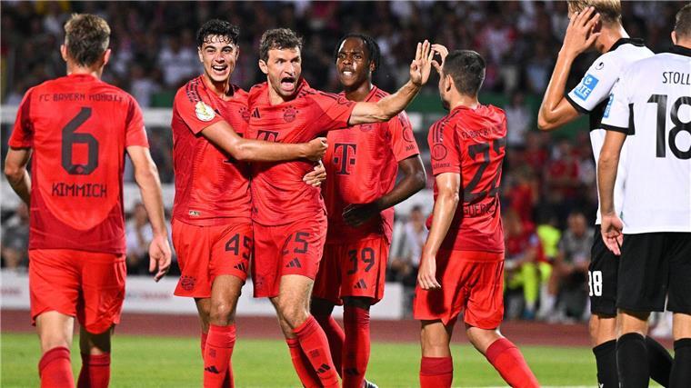 Kompany gewinnt erstes Pflichtspiel mit „seriösen“ Bayern Thomas Müller trifft mehrfach beim ersten Pflichtspielsieg unter Kompany.