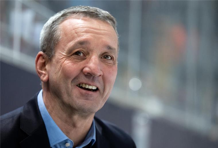 Abschied für Thomas Popiesch? Pinguins-Trainer weicht Frage aus Thomas Popiesch, Headcoach von den Fischtown Pinguins Bremerhaven.
