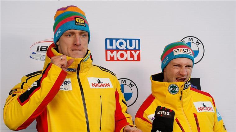 Thorsten Margis (l) will nun Olympia-Gold mit Team Johannes Lochner und fährt dann gegen seinen eisntigen Pilotne Francesco Friedrich.