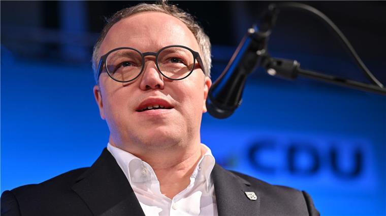 Länder fordern mehr Geld für KI-Strategie Thüringens Ministerpräsident Mario Voigt (CDU) fordert eine zeitgemäße KI-Strategie in Deutschland. (Archivbild)