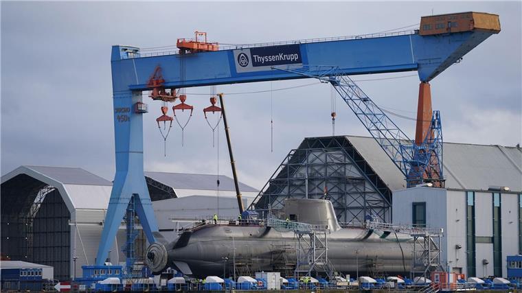 ThyssenKrupp will die Kieler Werft TKMS verselbstständigen. (Archivbild)