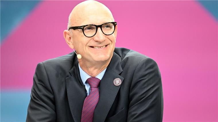 Vertrag von Telekom-Chef Höttges verlängert Tim Höttges darf sich über eine Vertragsverlängerung freuen.