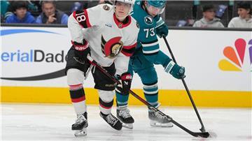Tim Stützle verzeichnete bei Ottawas Sieg in San Jose drei Assists.