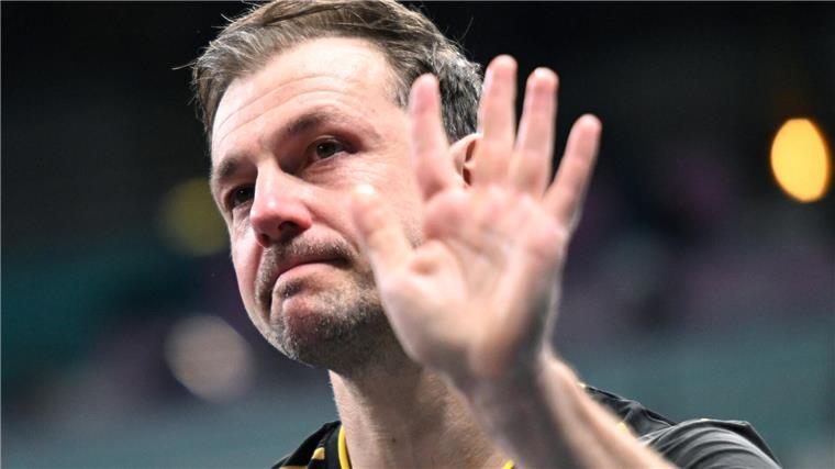Auszeit, Camping, Tennis mit Nowitzki: Bolls Rentenpläne Timo Boll kamen nach dem letzten Match die Tränen.