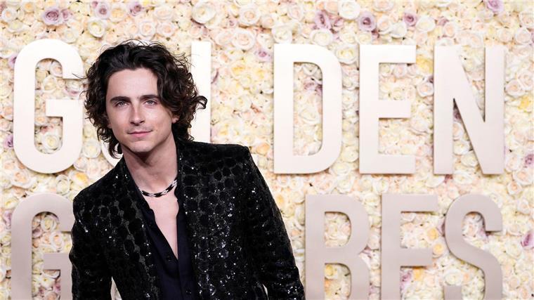 Bombe statt Barbie: „Oppenheimer“ räumt bei Golden Globes ab Timothée Chalamet zog bei der Verleihung der Golden Globes alle Blicke auf sich.