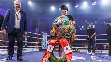 Tina Rupprecht wird Mama und beendet ihre Box-Karriere. (Archivbild)