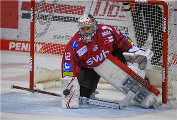 Tomas Pöpperle hütete in Düsseldorf das Tor der Fischtown Pinguins.