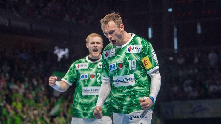 Top motiviert im Topspiel: Berlins Welthandballer Mathias Gidsel (r.) 