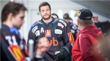 Topscorer Jan Urbas ist wieder Kandidat für die Wahl zum Torschützen des Monats. 