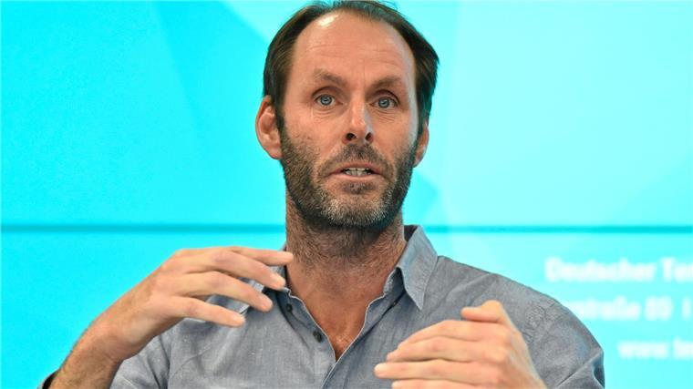 Torben Beltz neuer Chef-Bundestrainer der DTB-Spielerinnen Torben Beltz soll die deutschen Tennis-Damen zu neuen Erfolgen führen.