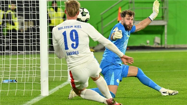 Torhüter Marius Müller äußerte sich nach dem Pokal-Aus gegen Kiel ziemlich deutlich in der Öffentlichkeit.