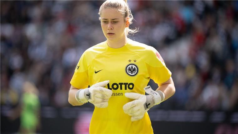 Erste Saisonniederlage für Eintracht Frankfurt Torhüterin Stina Johannes konnte die Niederlage der Frankfurter Eintracht gegen Werder Bremen nicht verhindern.