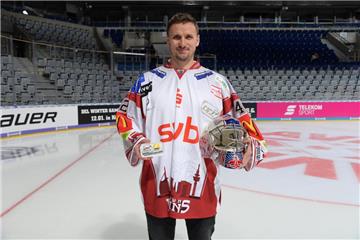Torwart Tomas Pöpperle holt Platz eins für die Fischtown Pinguins bei "Stars & Skills" in Mannheim.