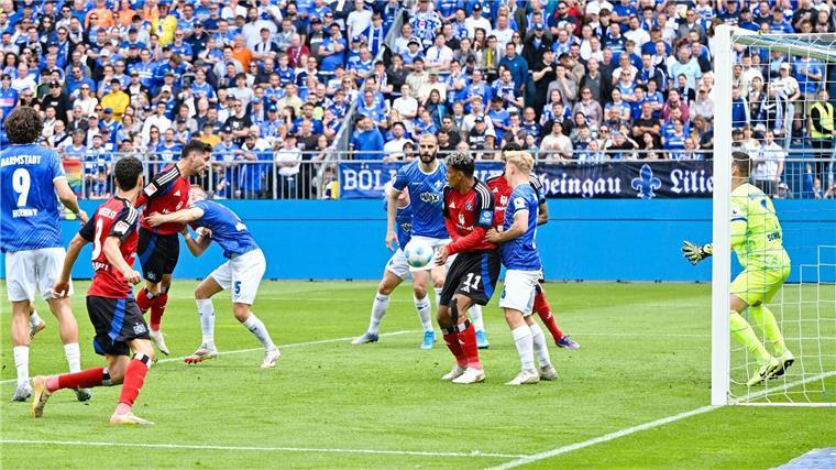 Traf zur HSV-Führung: Ludovit Reis.