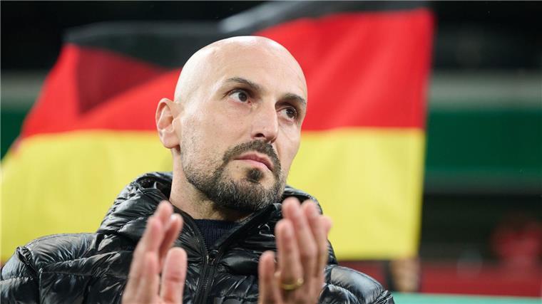 U21 mit Kölner Urbig im Tor in die „Standortbestimmung“ Trainer Antonio Di Salvo erhofft sich wichtige Erkenntnisse.