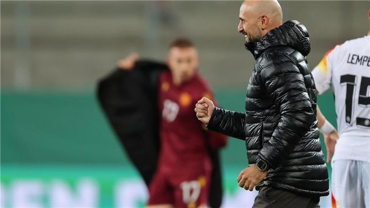 Remis in Polen: Deutsche U21 beendet EM-Quali ungeschlagen Trainer Antonio di Salvo hat die EM-Quali mit der U21 ungeschlagen beendet.