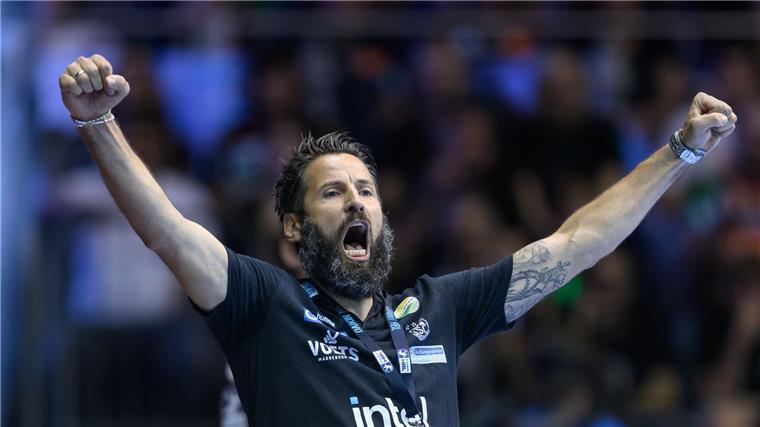 Titel-Krimi: Magdeburg übernimmt vorerst die Tabellenführung Trainer Bennet Wiegert bleibt mit dem SC Magdeburg im Titelrennen um die deutsche Meisterschaft.