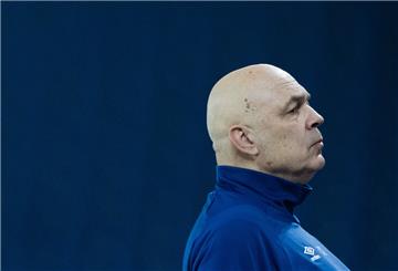 Trainer Christian Groß ist einer von vier Verantwortlichen, die Schalke verlassen müssen.