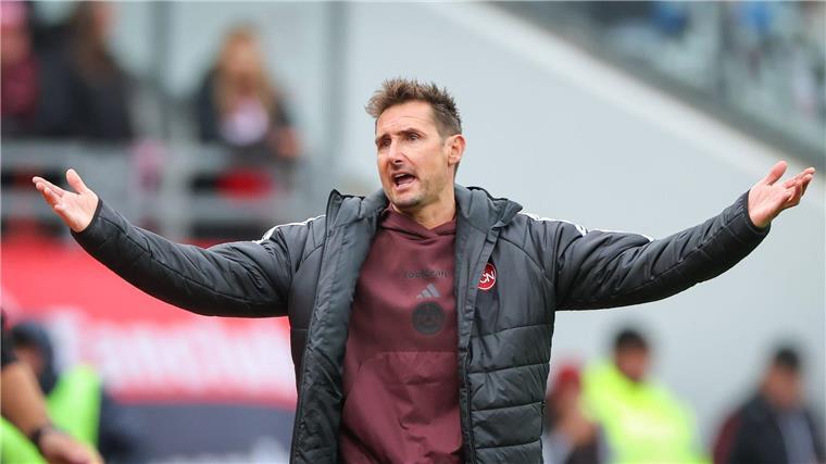 Klose fordert „Serie“ beim FCN - Abfuhr für Kapitän Knoche Trainer Miroslav Klose steht mit seinen Nürnbergern unter Druck. (Archivfoto)