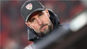 Trainer Sebastian Hoeneß und der VfB Stuttgart treffen am Mittwoch auf Atalanta Bergamo.