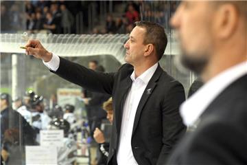 Trainer Thomas Popiesch feierte mit den Fischtown Pinguins einen hohen Sieg in Köln.