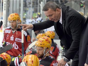 Trainer Thomas Popiesch und die Spieler der Fischtown Pinguins warfen noch einmal alles rein, um ihre letzte Chance zu nutzen. Doch sie schieden im Playoff-Viertelfinale gegen München aus.