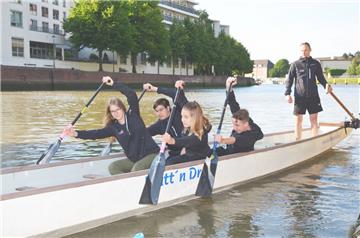 Trainieren fleißig, um bei der Drachenboot-EM in Moskau topfit zu sein (von links): Pauline Pawlik, Fynn Seybold, Marie Körner, Jannis Müller und Steuermann Sebastian Müller.