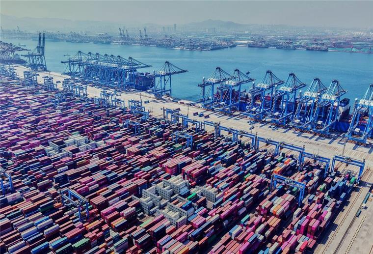 Trotz des Handelskonflikts mit den USA ist Chinas Wirtschaft im zweiten Quartal deutlich gewachsen. Doch viele Probleme bleiben ungelöst. (Archivbild) 