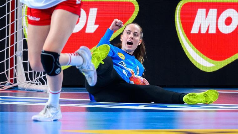 Handball-Frauen haben Bock auf EM-Kracher Trug mit zehn Paraden zum klaren Sieg gegen die Schweiz bei: Torfrau Sarah Wachter.