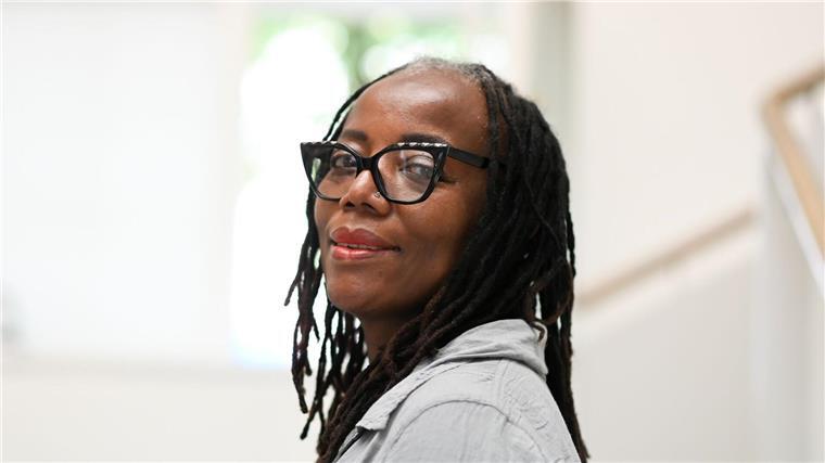 Tsitsi Dangarembga kämpft gegen Diskriminierung, Verfolgung und Korruption.
