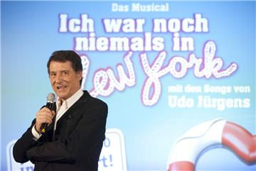 Udo Jürgens bei einem Promo-Auftritt für das Musical &quot;Ich war noch niemals ...