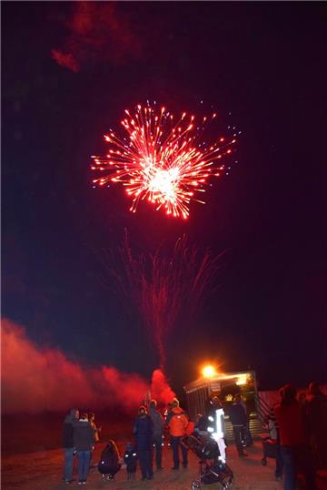 Überall in der Wesermarsch brannten am vergangenen Wochenende die Osterfeuer.  D...