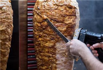 „Überraschung von Steinmeier: Er kommt mit 60 Kilo Döner in die Türkei“ (Symbolbild).