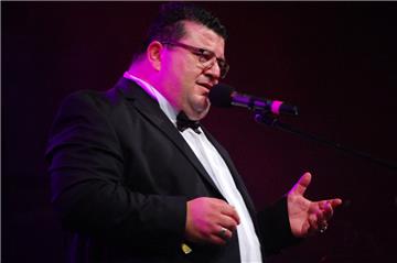 Überzeugte Publikum und Jury mit seiner Stimme: Yavuz Seyman. Der Bremer gewann ...