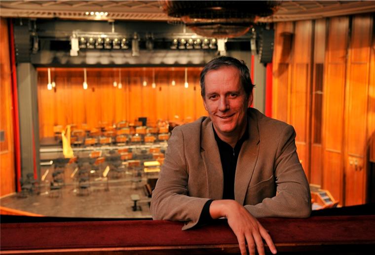 Ulrich Mokrusch, Intendant des Stadttheaters Bremerhaven, blickt auf ein Jahr im permanenten Ausnahme-Zustand zurück.