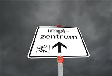 Um den Termin im Impfzentrum nicht zu verpassen, lieber einmal mehr in den Spamordner nach E-Mails schauen.