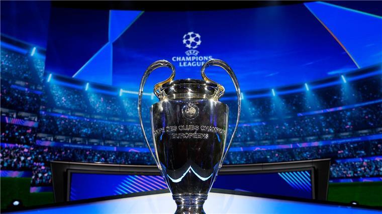 Um diesen Pokal geht es. Er wird beim Finale am 31. Mai 2025 in der Münchner Arena vergeben.